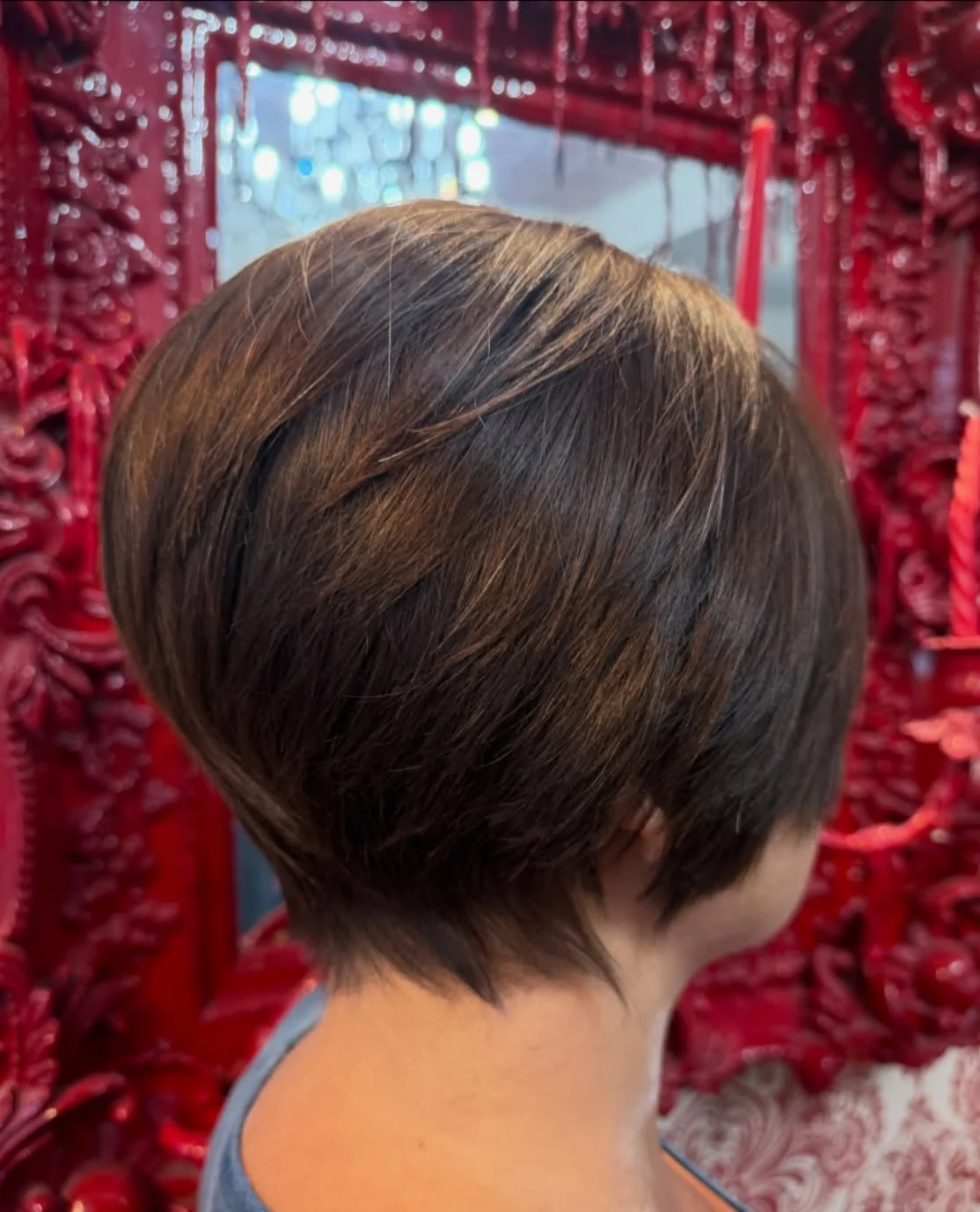 Inverted Short Bob for Thin Hair and Round Faces